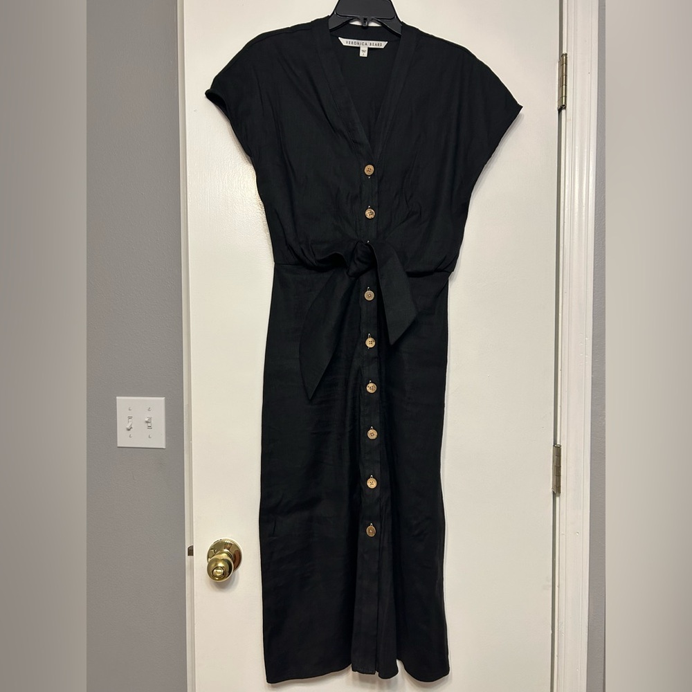 VERONICA BEARD
Giana Black Front-Tie Cap Sleeve Dress